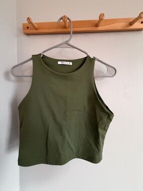 ReoRia Cropped High-Neck Tank